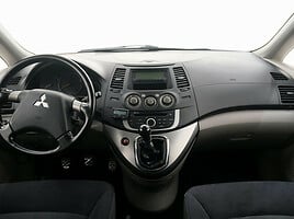 Mitsubishi Grandis 2009 y Van