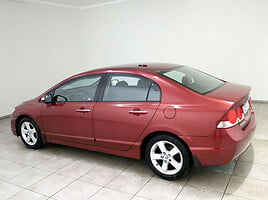 Honda Civic 2006 г Седан