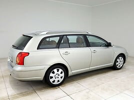 Toyota Avensis 2004 y Wagon