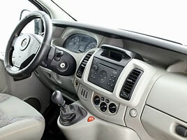 Opel Vivaro 2006 г Грузовой микроавтобус