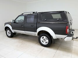 Nissan PickUp 2003 г Внедорожник / Кроссовер