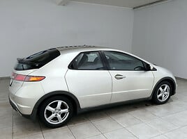 Honda Civic 2006 г Хэтчбек