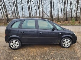 Opel Meriva 2009 y Hatchback