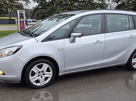 Opel Zafira Tourer C 2012 y