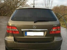 Mercedes-Benz B 180 W246 2011 y