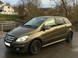 Mercedes-Benz B 180 W246 2011 y