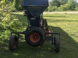 TZ 1990 y Tractor