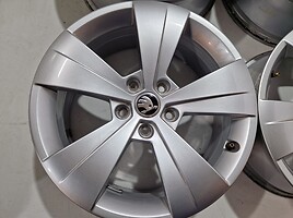 Skoda Superb, originalūs Superb light alloy R17 rims