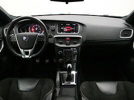 Volvo V40 2015 г Хэтчбек