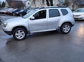 Dacia Duster 2010 y Off-road / Crossover