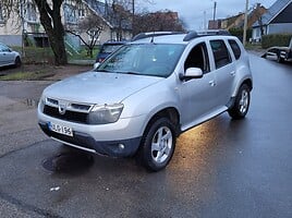 Dacia Duster 2010 y Off-road / Crossover