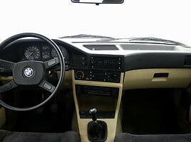 Bmw 518 1982 m Sedanas