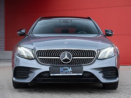 Mercedes-Benz E 300 S213 2019 y