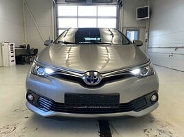 Toyota Auris 2016 г Хэтчбек