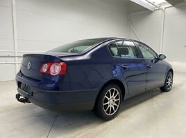 Volkswagen Passat 2005 г Седан