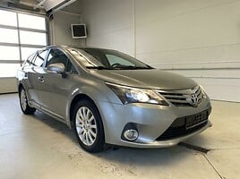 Toyota Avensis 2012 y Wagon