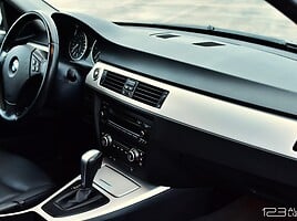 Bmw 320 2009 г Седан