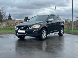 Volvo XC60 2012 y Off-road / Crossover