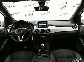 Mercedes-Benz B 180 2012 y Hatchback