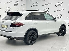 Porsche Cayenne S 4.8 Automatas 2014 г