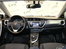 Toyota Auris 1.8 Hybrid Automatas 2013 г