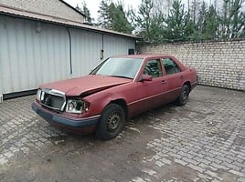 Mercedes-Benz W124 Sedanas 1990