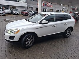 Volvo XC60 2012 y Off-road / Crossover