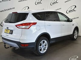 Ford Kuga AWD A/T 2015 г