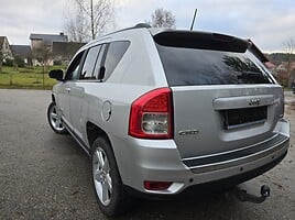 Jeep Compass 2011 г Внедорожник / Кроссовер