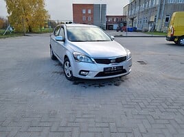 Kia Cee'd 2010 y Hatchback