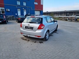 Kia Cee'd 2010 y Hatchback