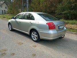 Toyota Avensis 2006 y Hatchback