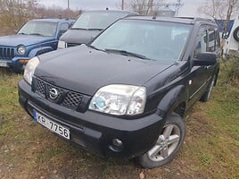 Nissan X-Trail 2004 г Внедорожник / Кроссовер