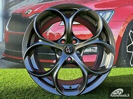 Autowheels Alfa Romeo Rolo Style Giulia lengvojo lydinio R18 ratlankiai