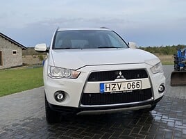 Mitsubishi Outlander 2010 y Off-road / Crossover