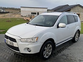 Mitsubishi Outlander 2010 y Off-road / Crossover