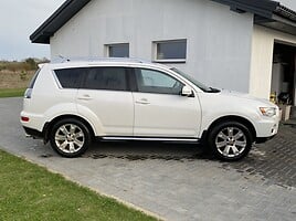 Mitsubishi Outlander 2010 y Off-road / Crossover