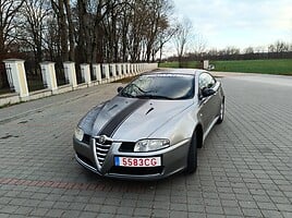 Alfa Romeo GT 2007 y Sedan