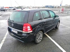 Opel Zafira 2011 г Минивэн