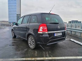 Opel Zafira 2011 г Минивэн