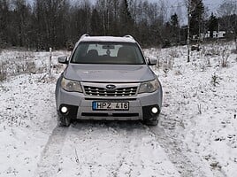 Subaru Forester 2012 y Off-road / Crossover