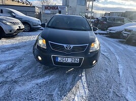 Toyota Avensis III 2009 г