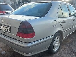 Mercedes-Benz C 220 W202 1999 y