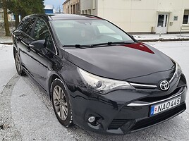 Toyota Avensis 2015 г Универсал