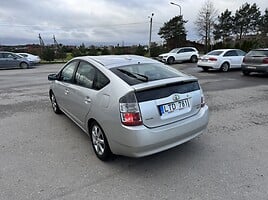 Toyota Prius II 2006 y rent