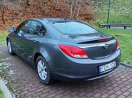 Opel Insignia 2010 г Седан