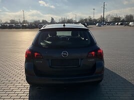 Opel Astra J 2010 m