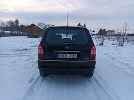 Opel Zafira 2003 m Vienatūris