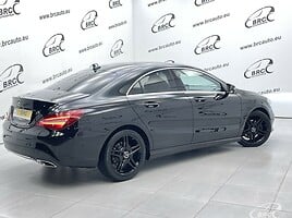 Mercedes-Benz CLA 200 2017 y Hatchback