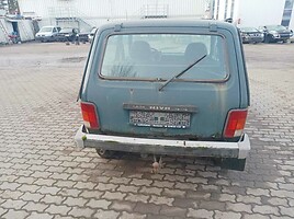 Lada Niva 1990 m dalys